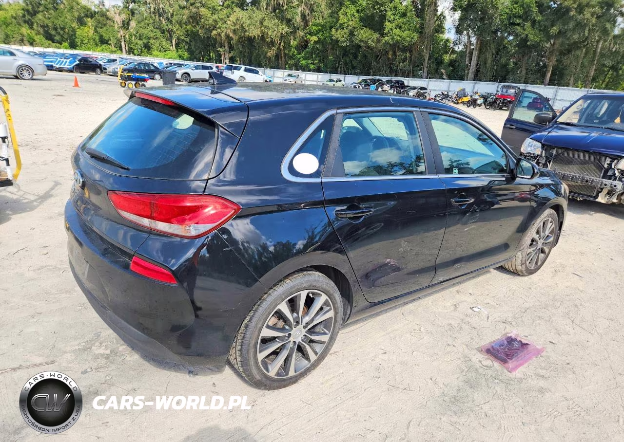 2018 Hyundai Elantra Gt Base VIN:KMHH35LE4JU032762 - 3