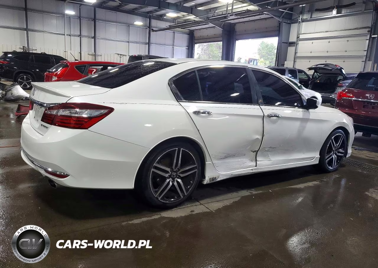 2017 Honda Accord Sport VIN:1HGCR2F54HA123213 - 3