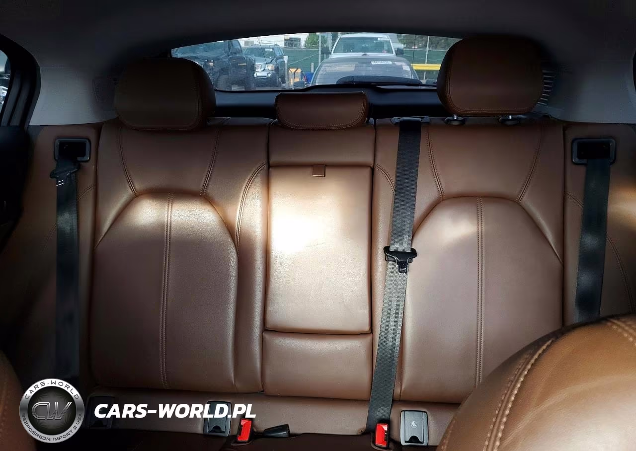 2020 Alfa Romeo Stelvio VIN:ZASPAJAN5L7C92677 - 10