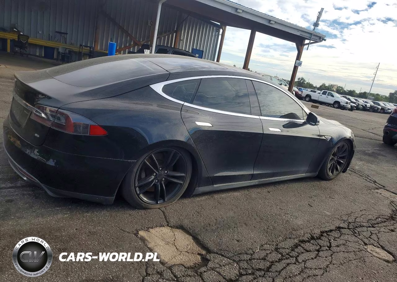 2013 Tesla Model S VIN:5YJSA1CN9DFP16180 - 3