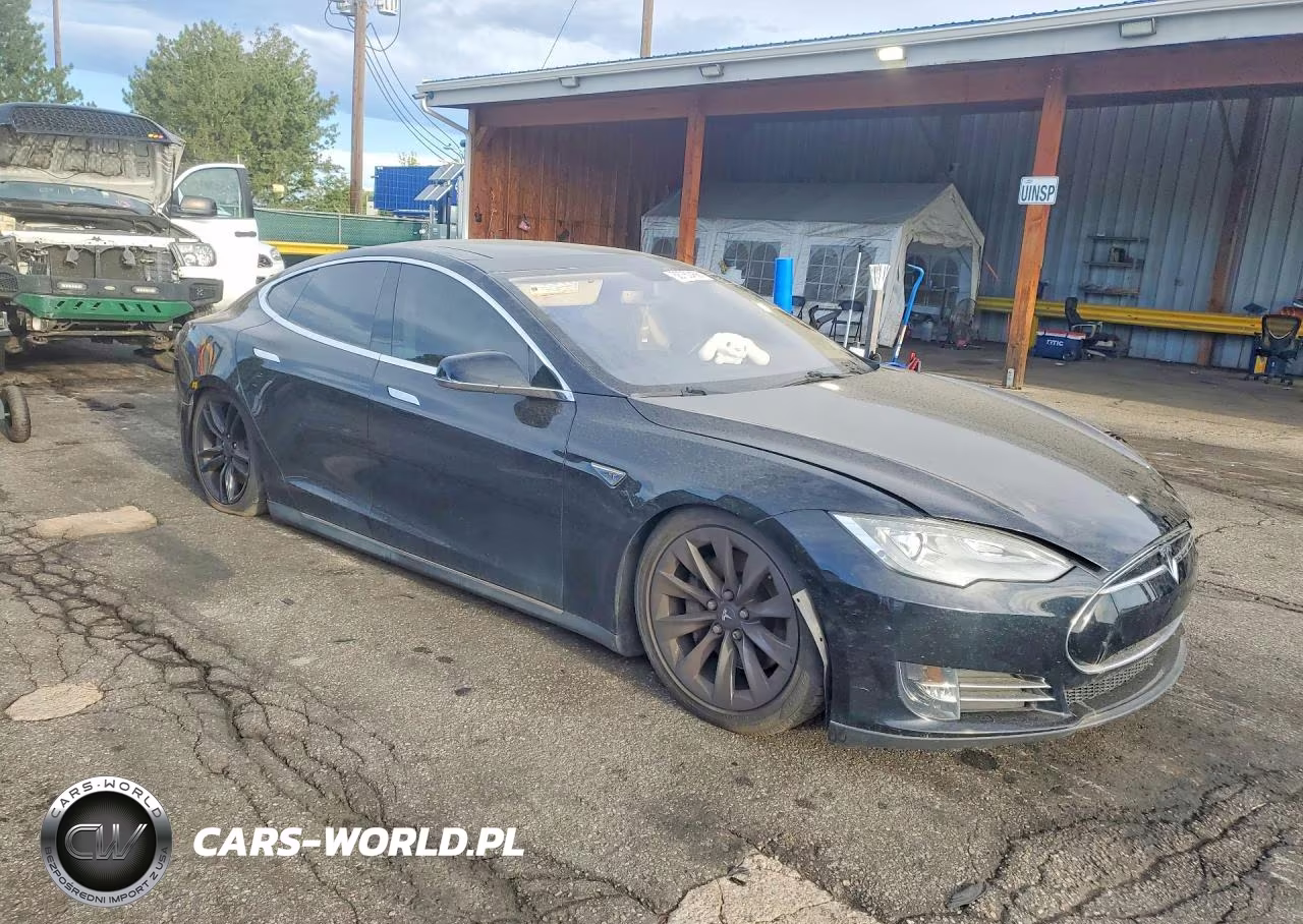 2013 Tesla Model S VIN:5YJSA1CN9DFP16180 - 4