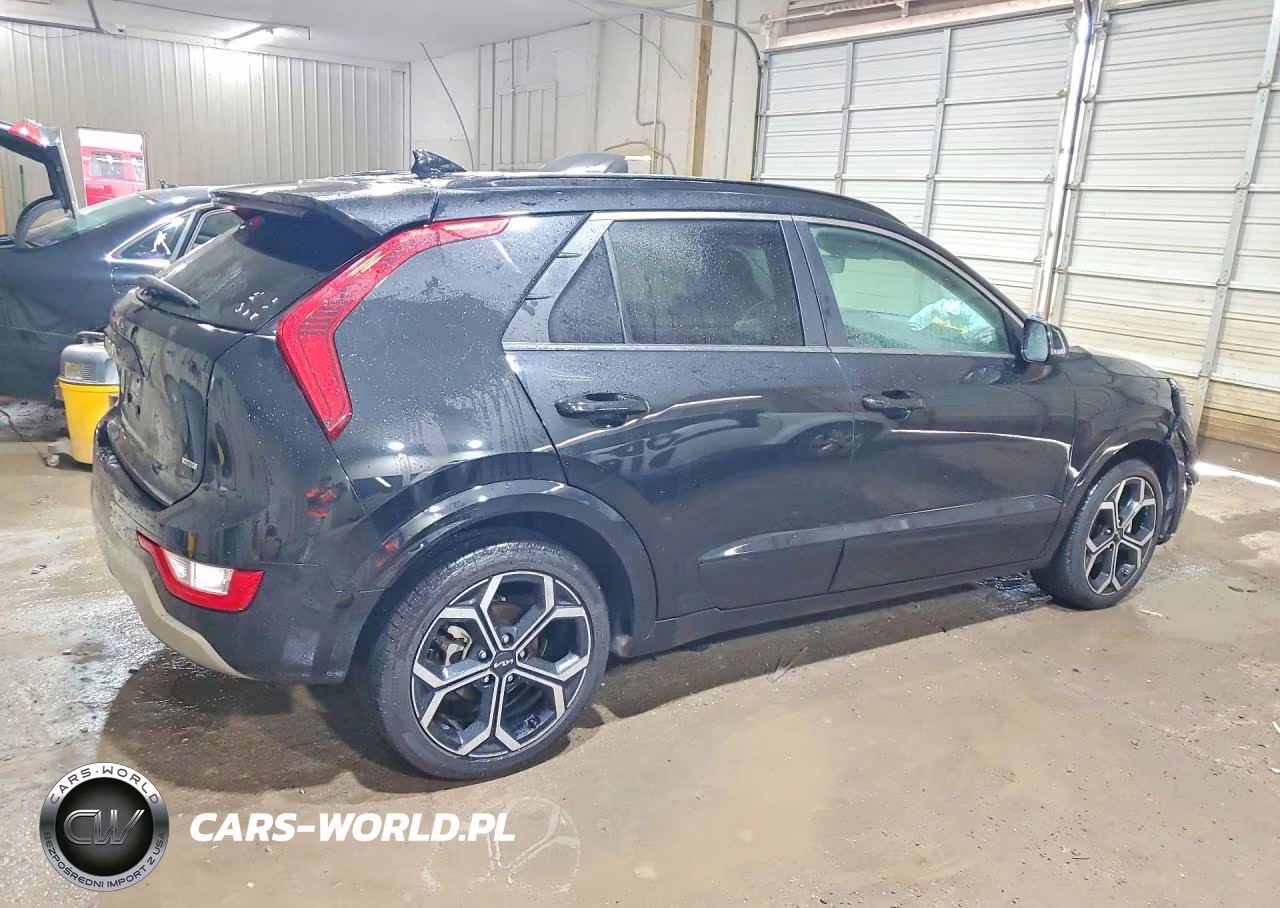 2023 Kia Niro Ex VIN:KNDCR3LE3P5048102 - 3