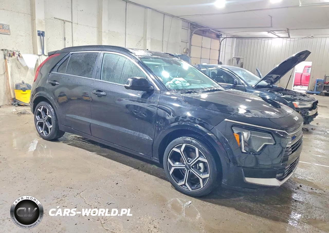 2023 Kia Niro Ex VIN:KNDCR3LE3P5048102 - 4