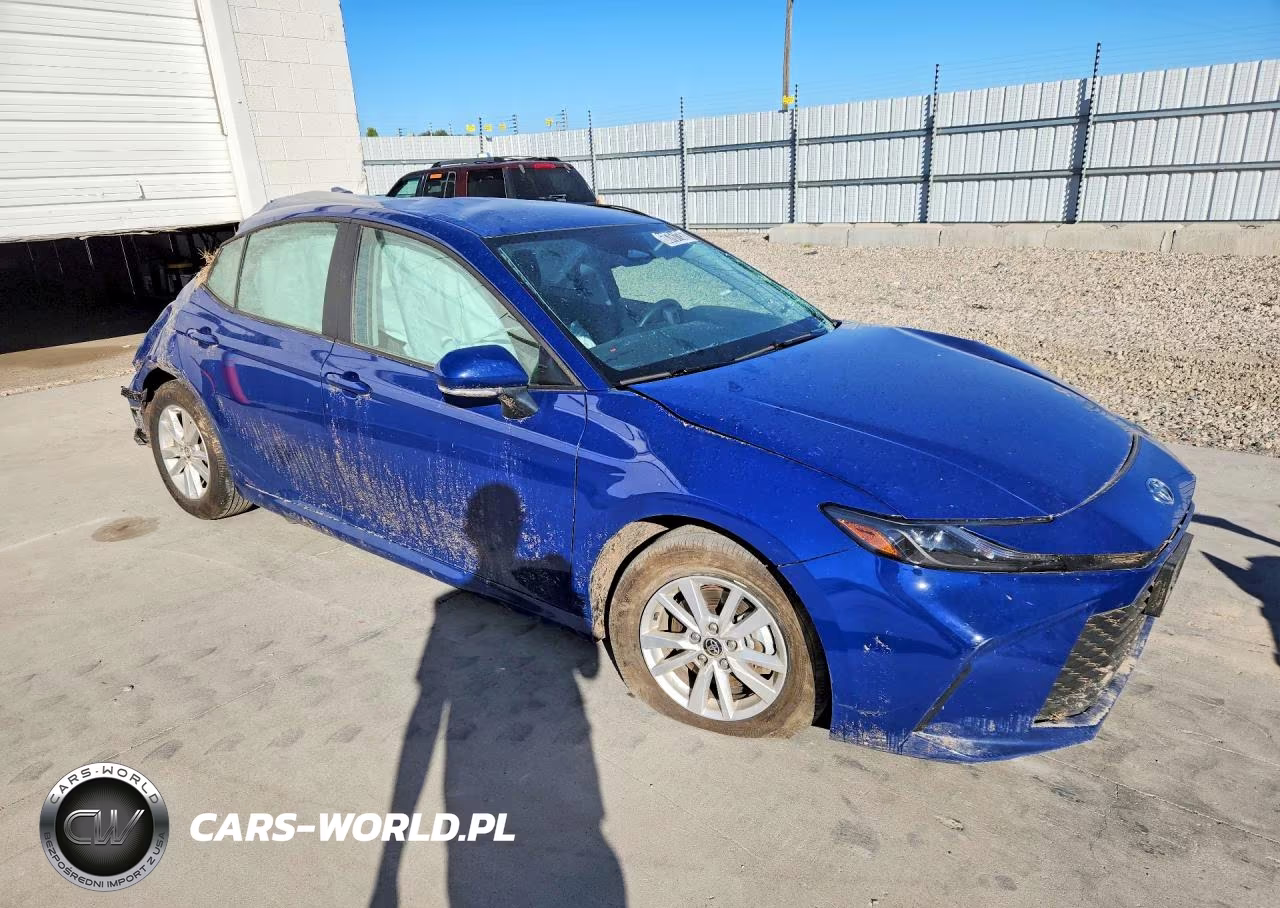 2026 Toyota Camry Le VIN:4T1DAACK6TU266827 - 4