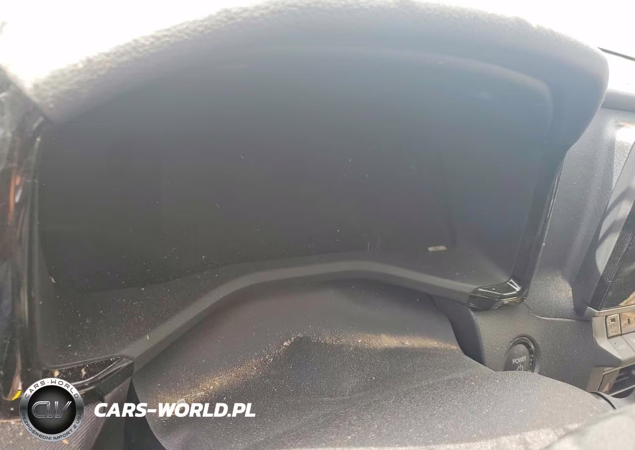 2026 Toyota Camry Le VIN:4T1DAACK6TU266827 - 9