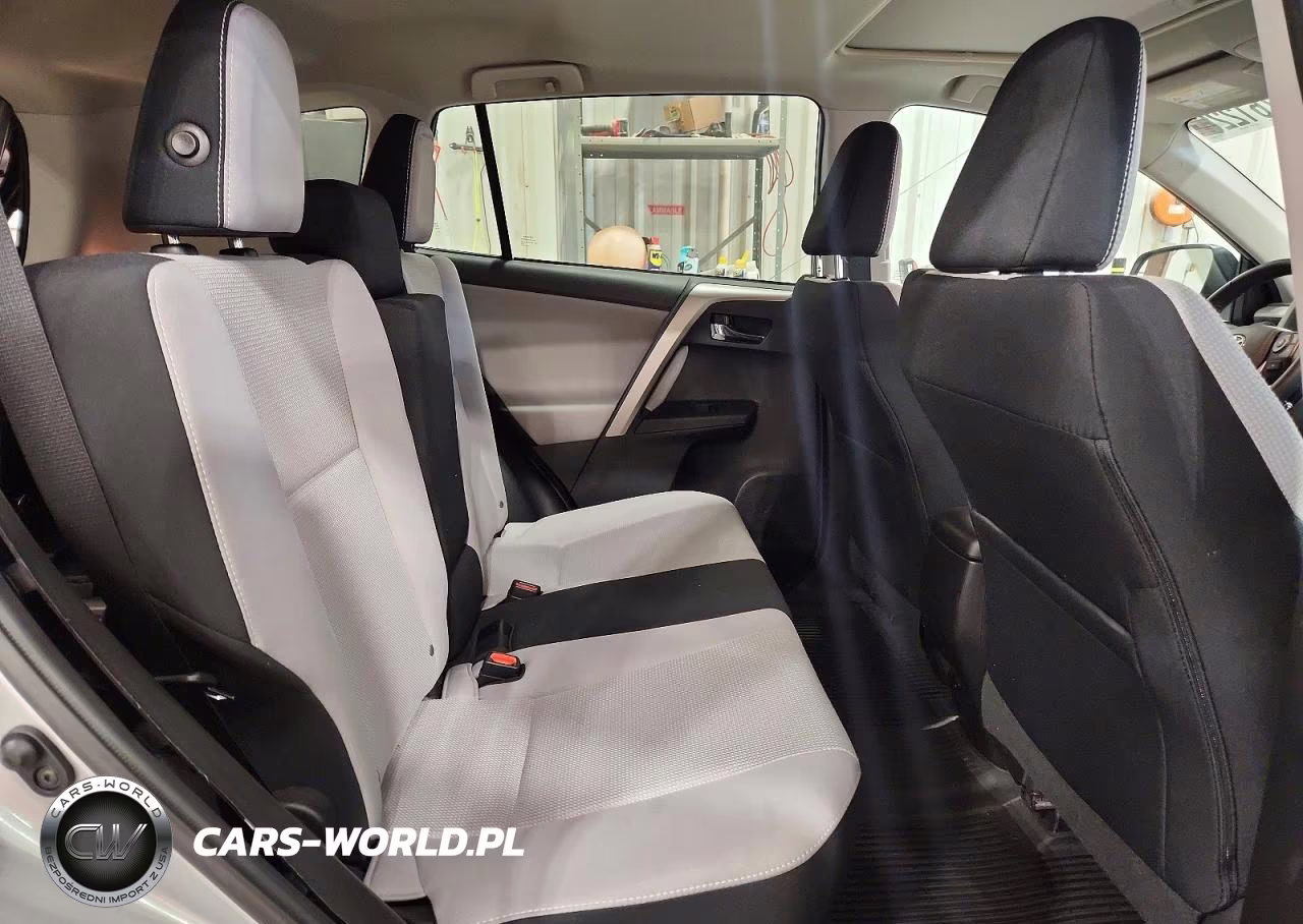 2017 Toyota Rav4 Xle VIN:2T3RFREVXHW559528 - 11