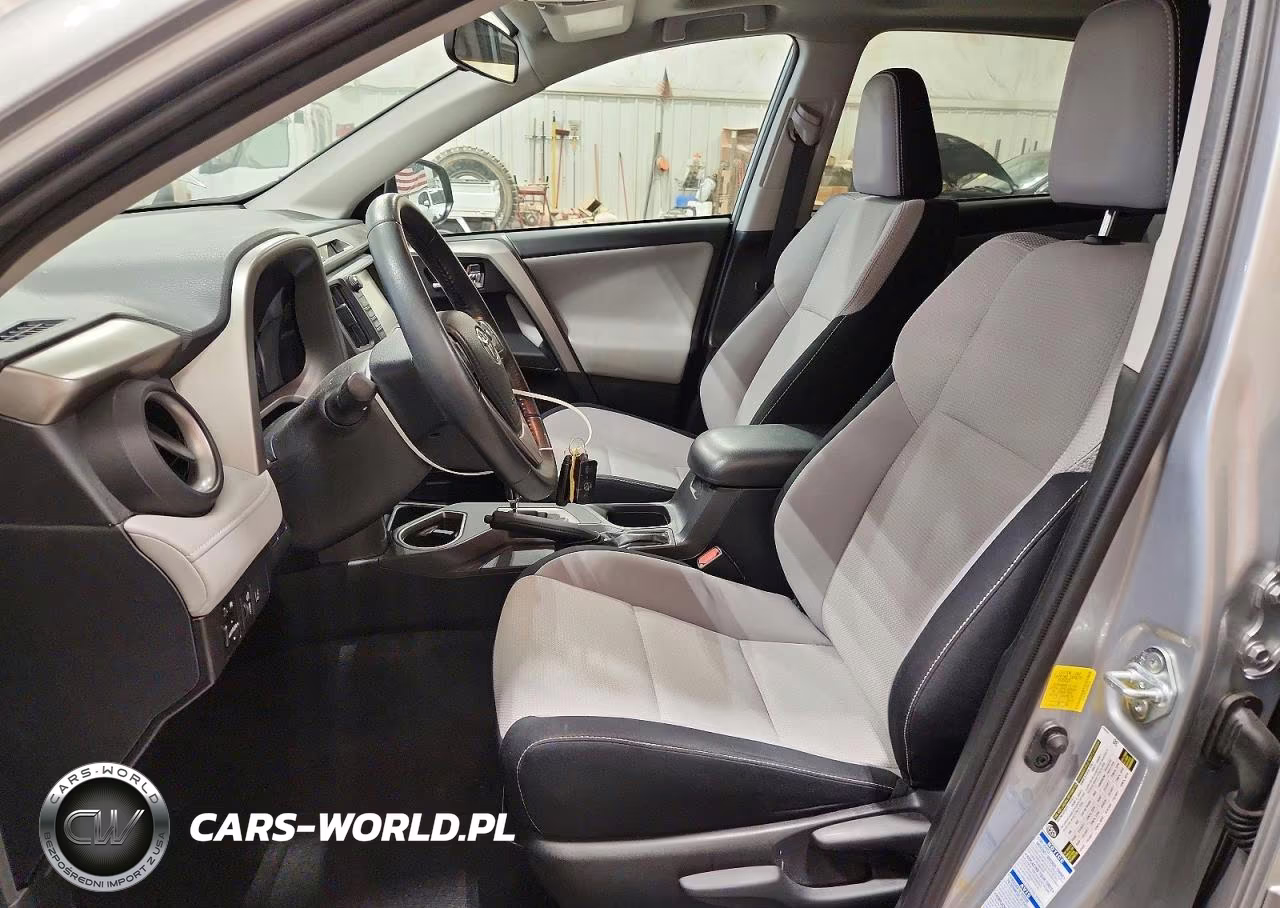 2017 Toyota Rav4 Xle VIN:2T3RFREVXHW559528 - 7