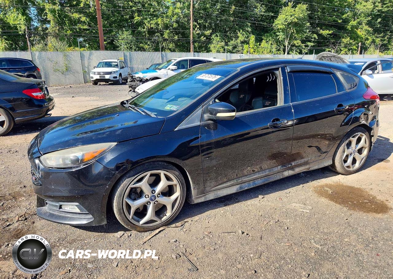 2017 Ford Focus St – zdjęcie 1 z 12