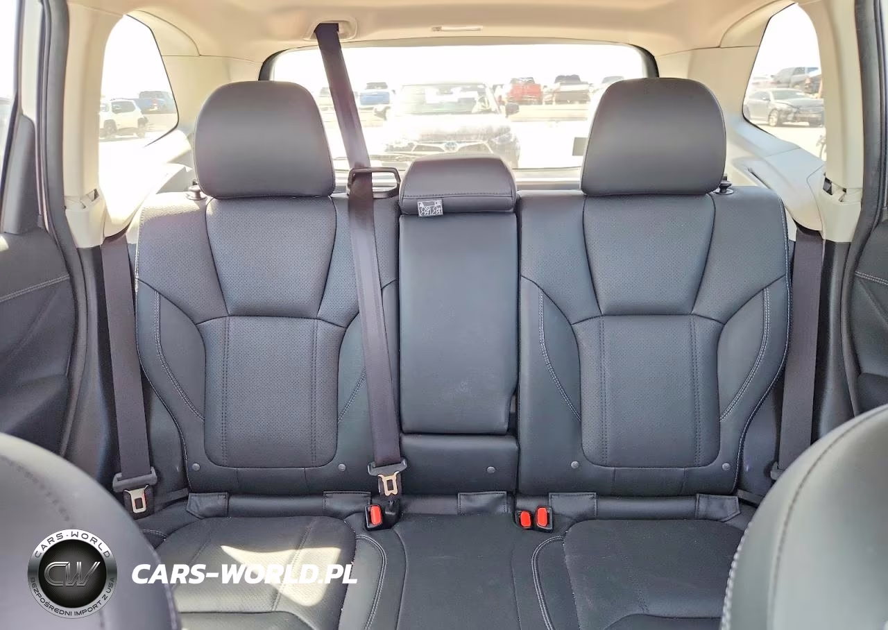 2019 Subaru Forester Touring VIN:JF2SKAWC0KH445578 - 10