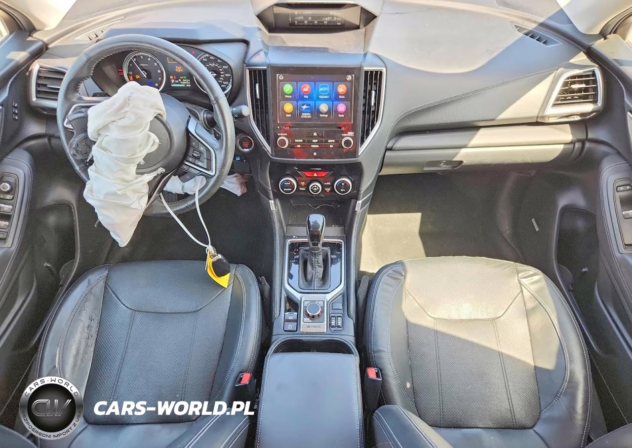 2019 Subaru Forester Touring VIN:JF2SKAWC0KH445578 - 8