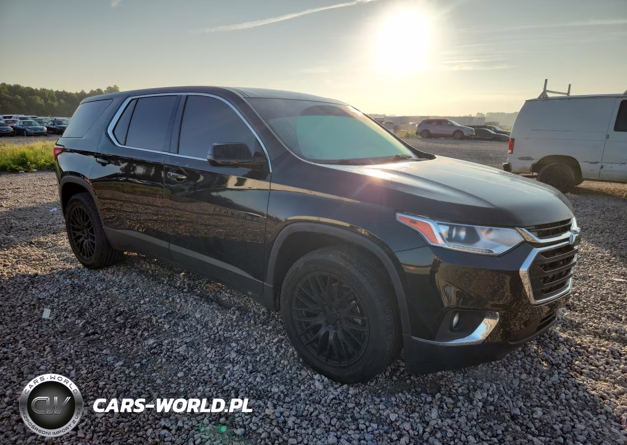 2018 Chevrolet Traverse Ls VIN:1GNERFKW2JJ121101 - 4