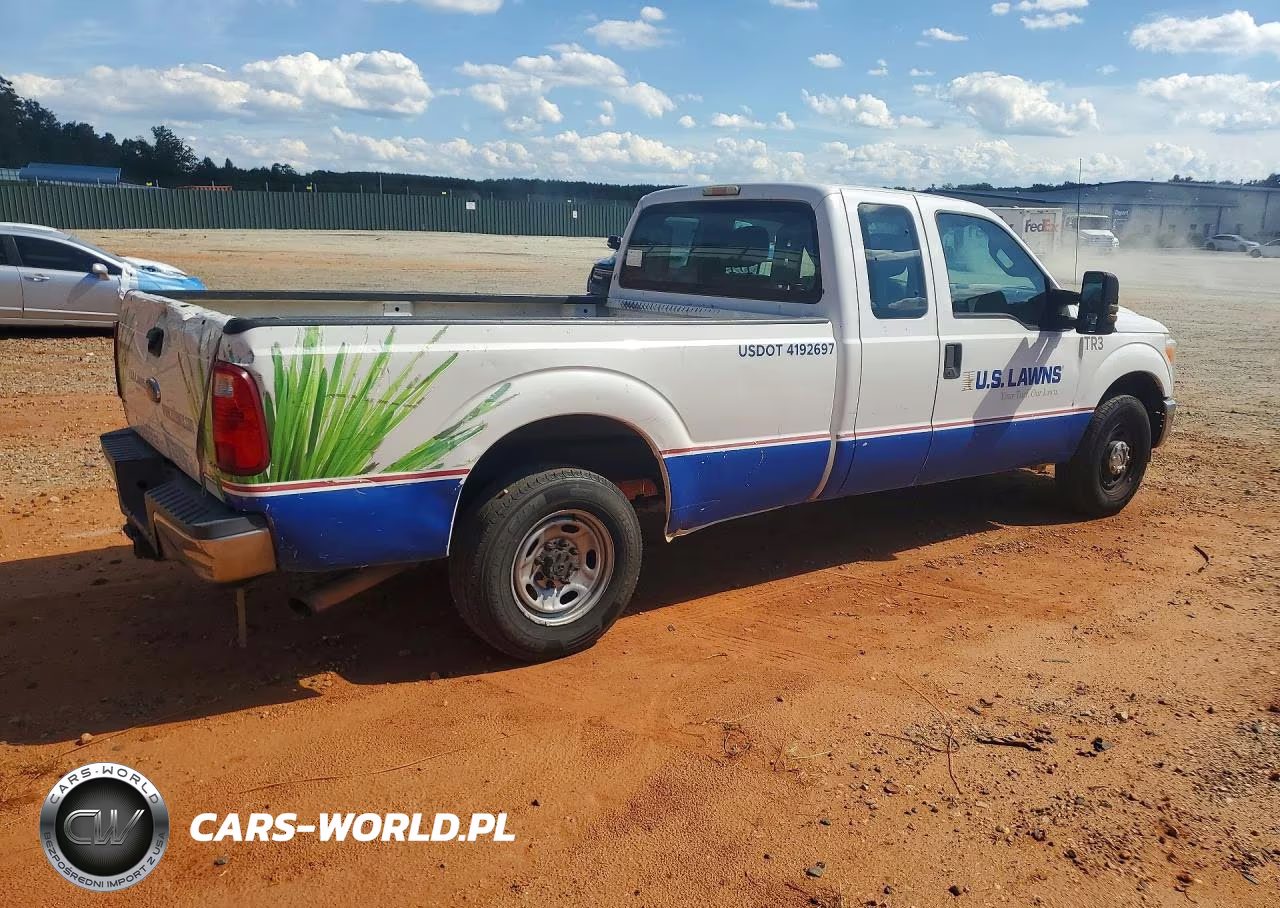 2013 Ford F250 Super Duty VIN:1FT7X2A68DEB69930 - 3