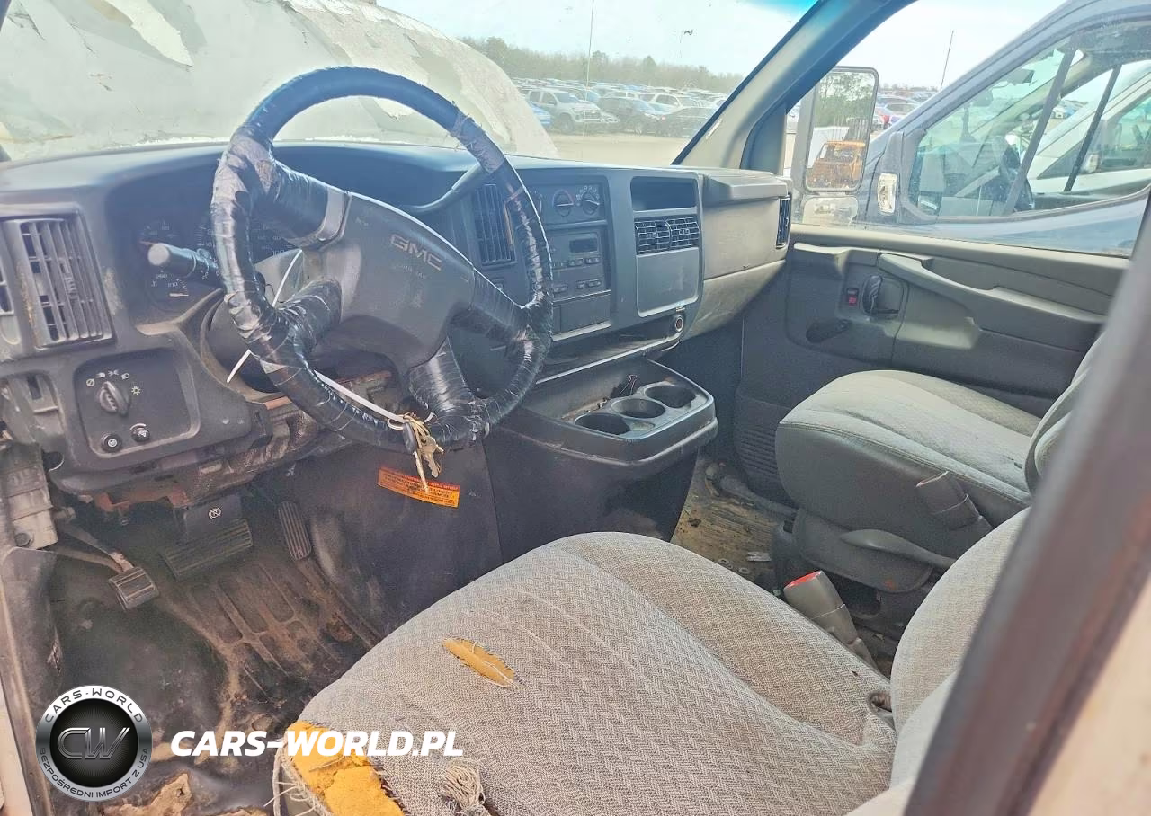 2003 GMC Savana Cutaway G3500 VIN:1GDGG31VX31903501 - 8