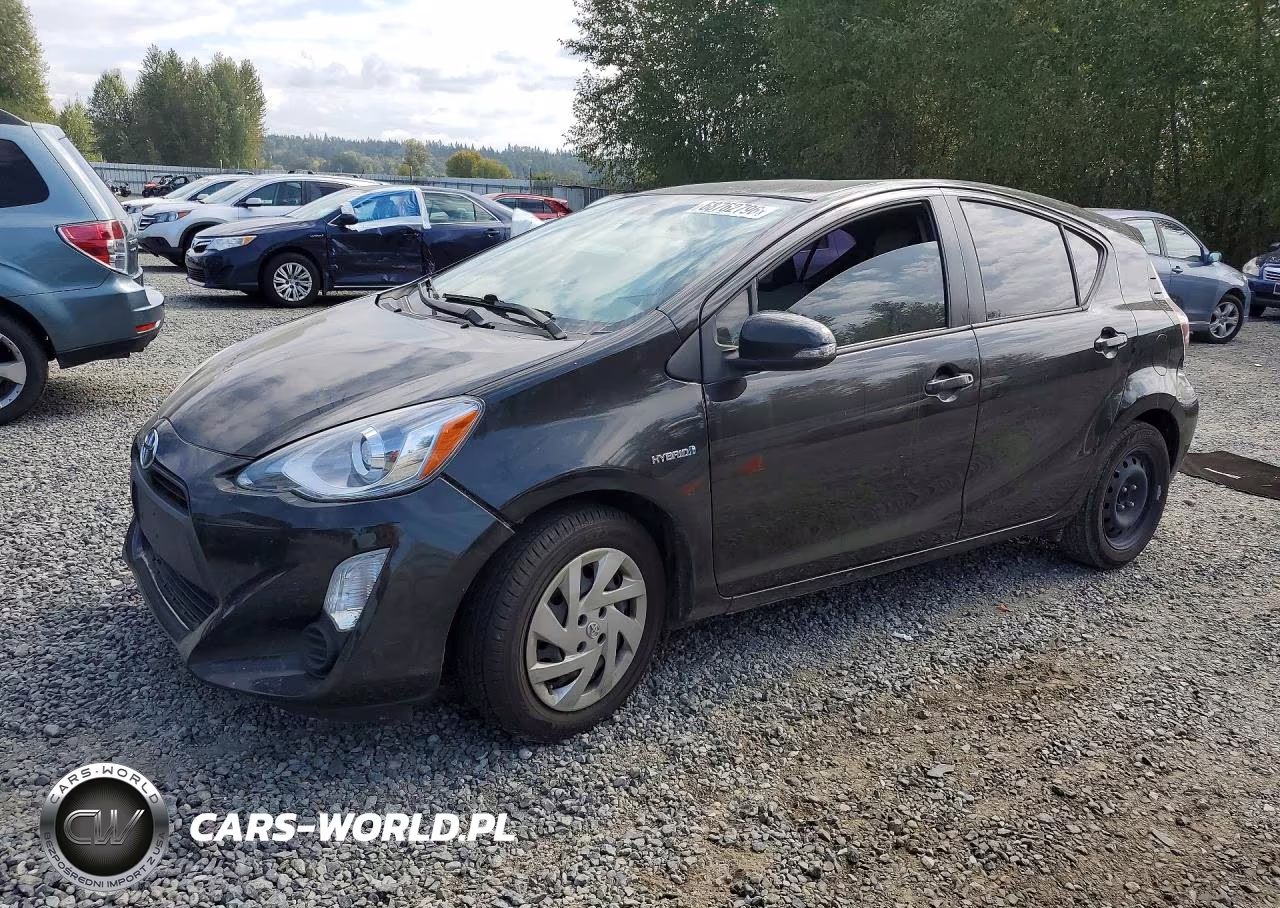 2015 Toyota Prius C One