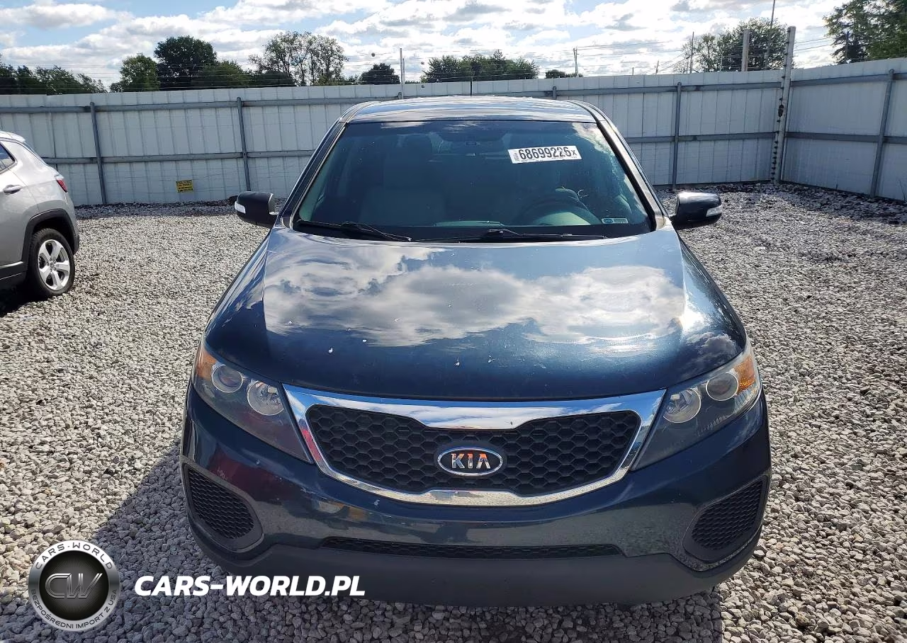 2013 Kia Sorento Lx VIN:5XYKT3A12DG344633 - 5