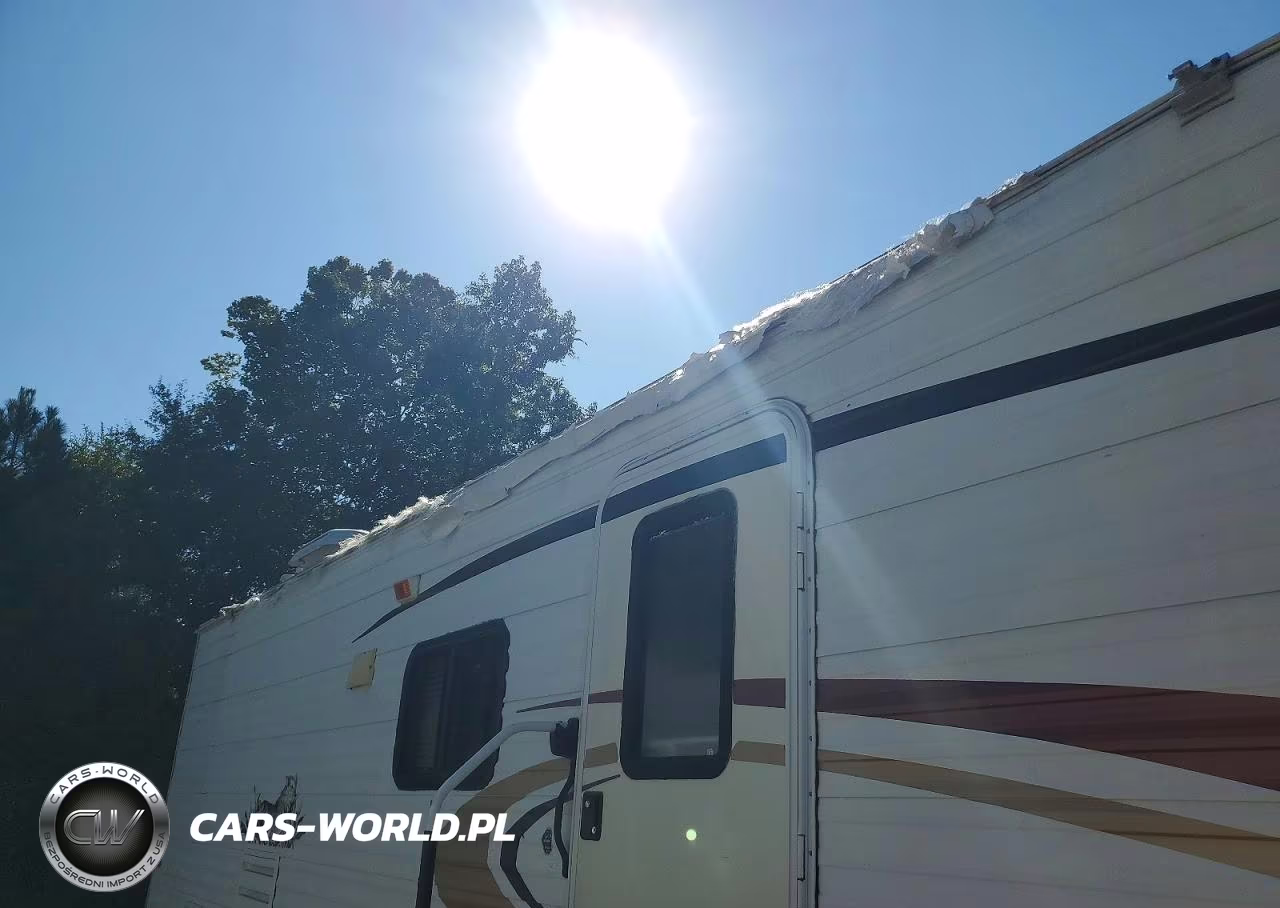 2004 Fleetwood Prowler Camper VIN:1EC1F302942808549 - 10