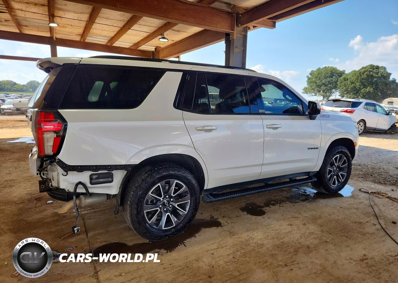 2021 Chevrolet Tahoe K1500 Z71 VIN:1GNSKPKD7MR451673 - 3