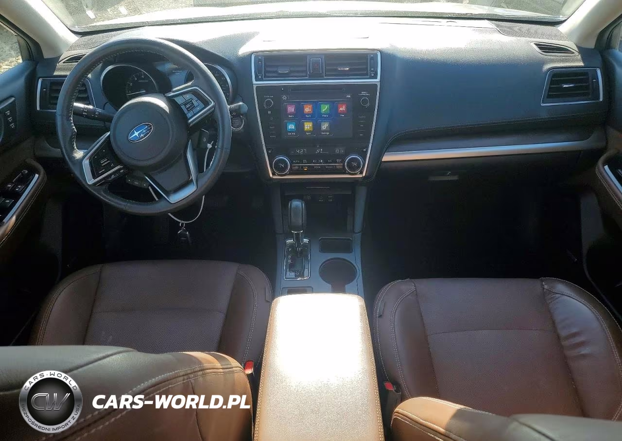 2018 Subaru Outback Touring VIN:4S4BSATC7J3221556 - 8