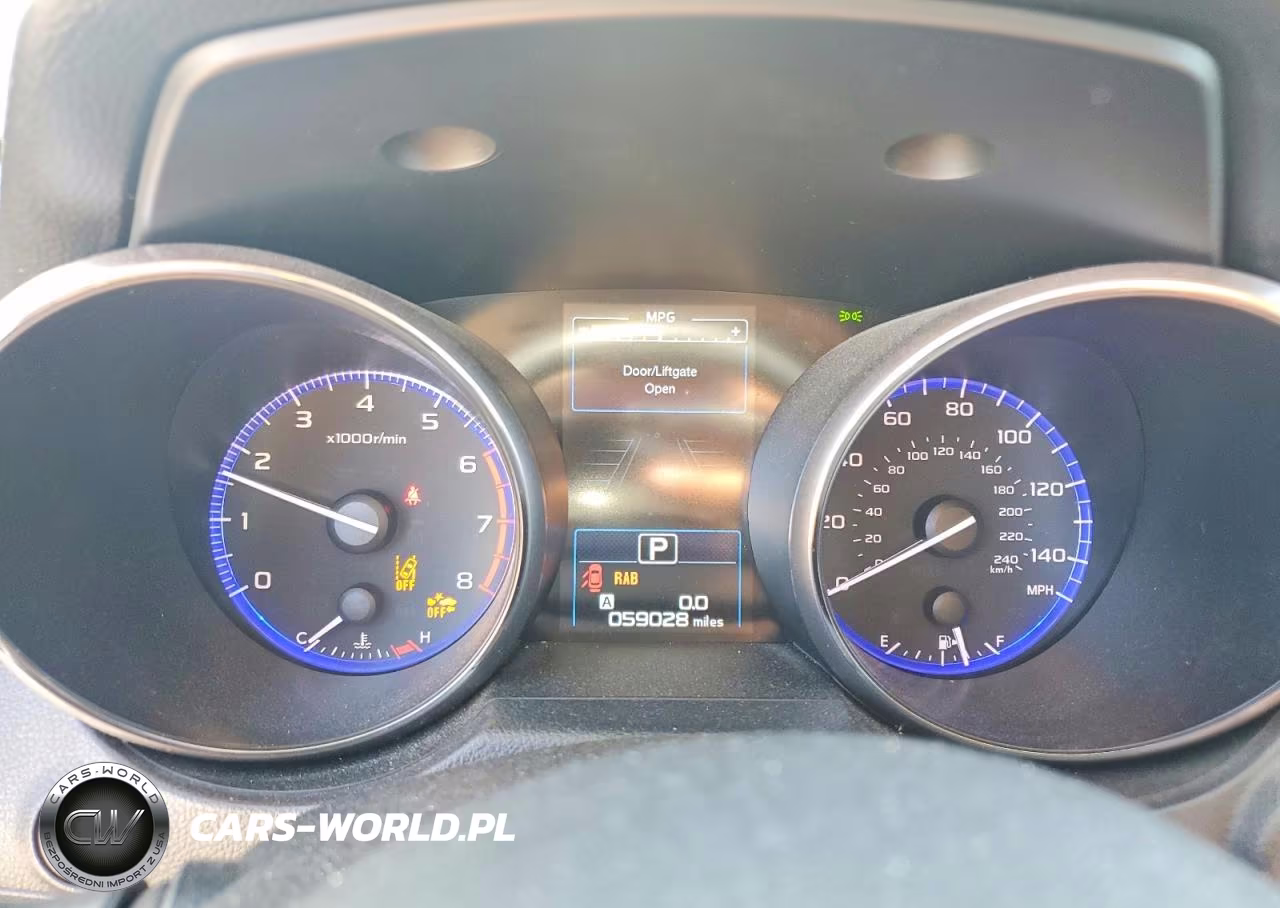 2018 Subaru Outback Touring VIN:4S4BSATC7J3221556 - 9