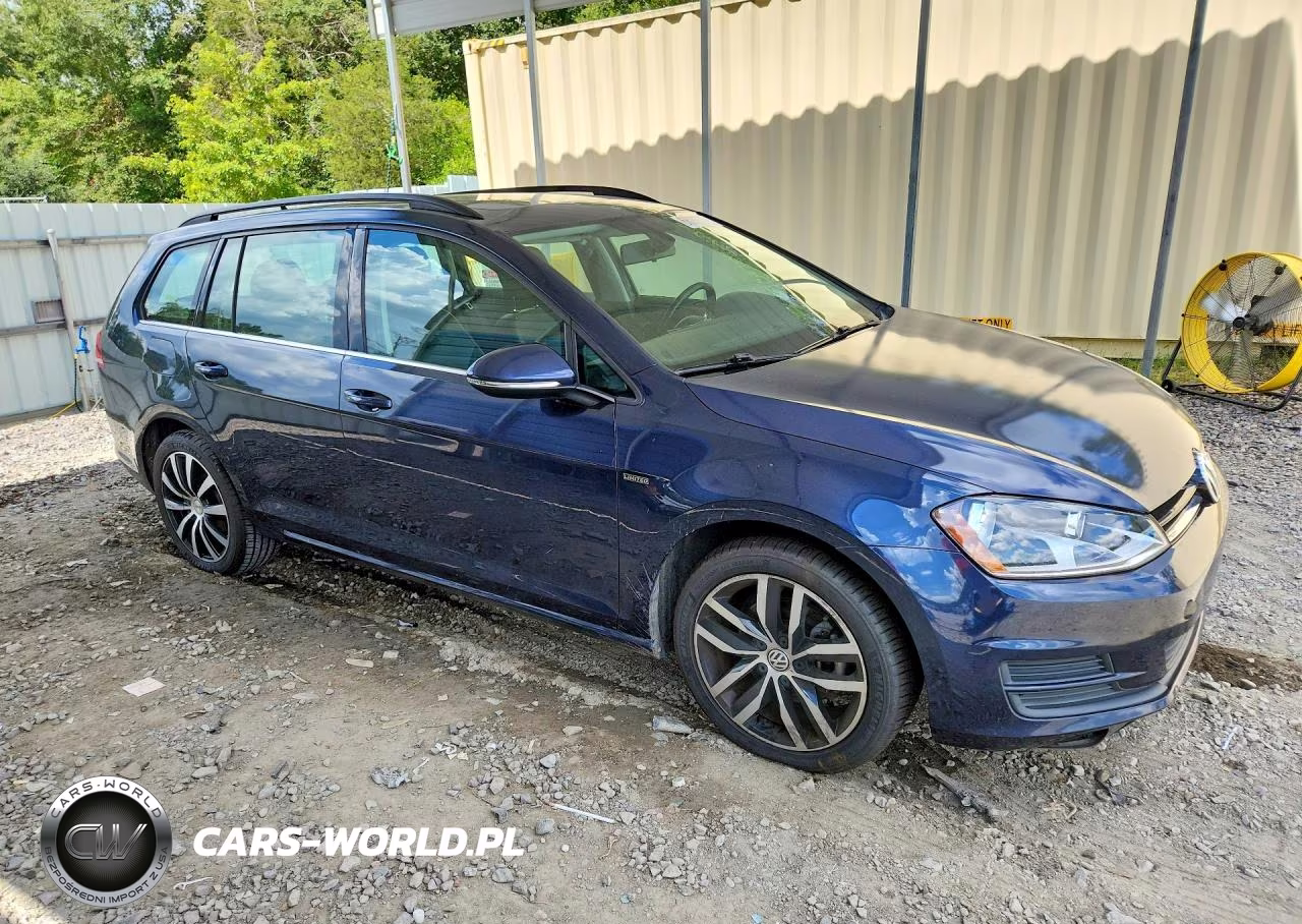 2016 Volkswagen Golf Sportwagen S VIN:3VWC17AUXGM520330 - 4