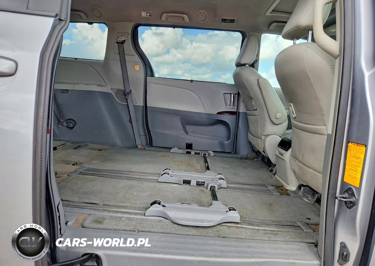 2012 Toyota Sienna Xle 8-Passenger VIN:5TDYK3DC3CS270490 - 11