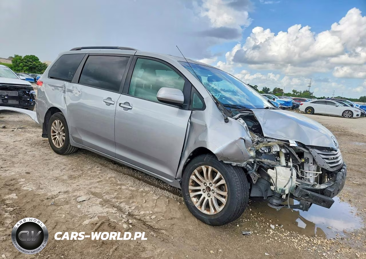 2012 Toyota Sienna Xle 8-Passenger VIN:5TDYK3DC3CS270490 - 4