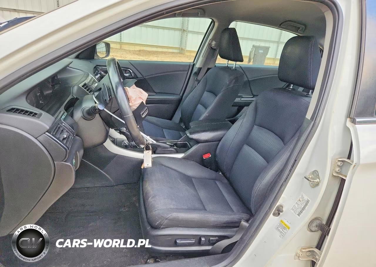 2015 Honda Accord Sport VIN:1HGCR2F55FA206923 - 7
