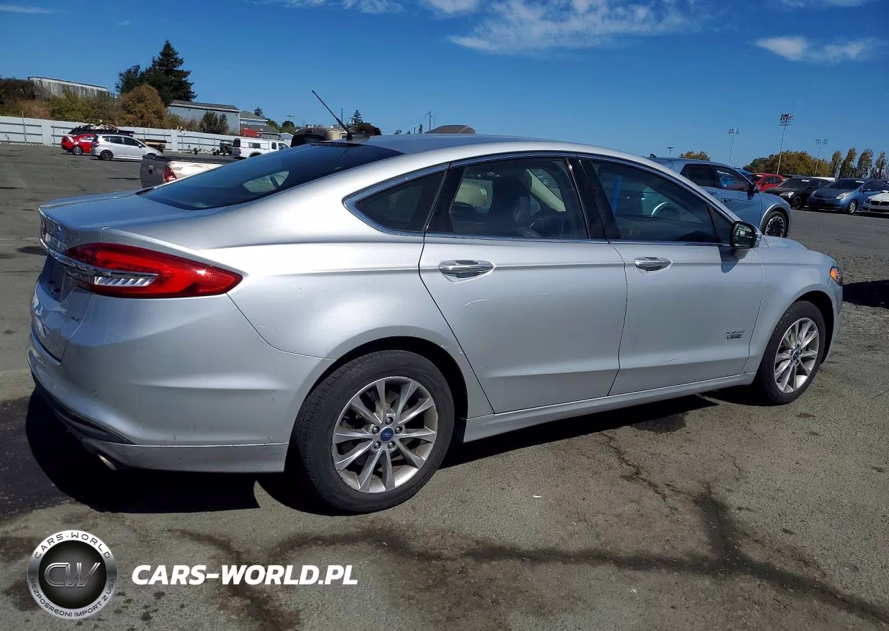 2018 Ford Fusion Se Phev VIN:3FA6P0PU1JR111050 - 3