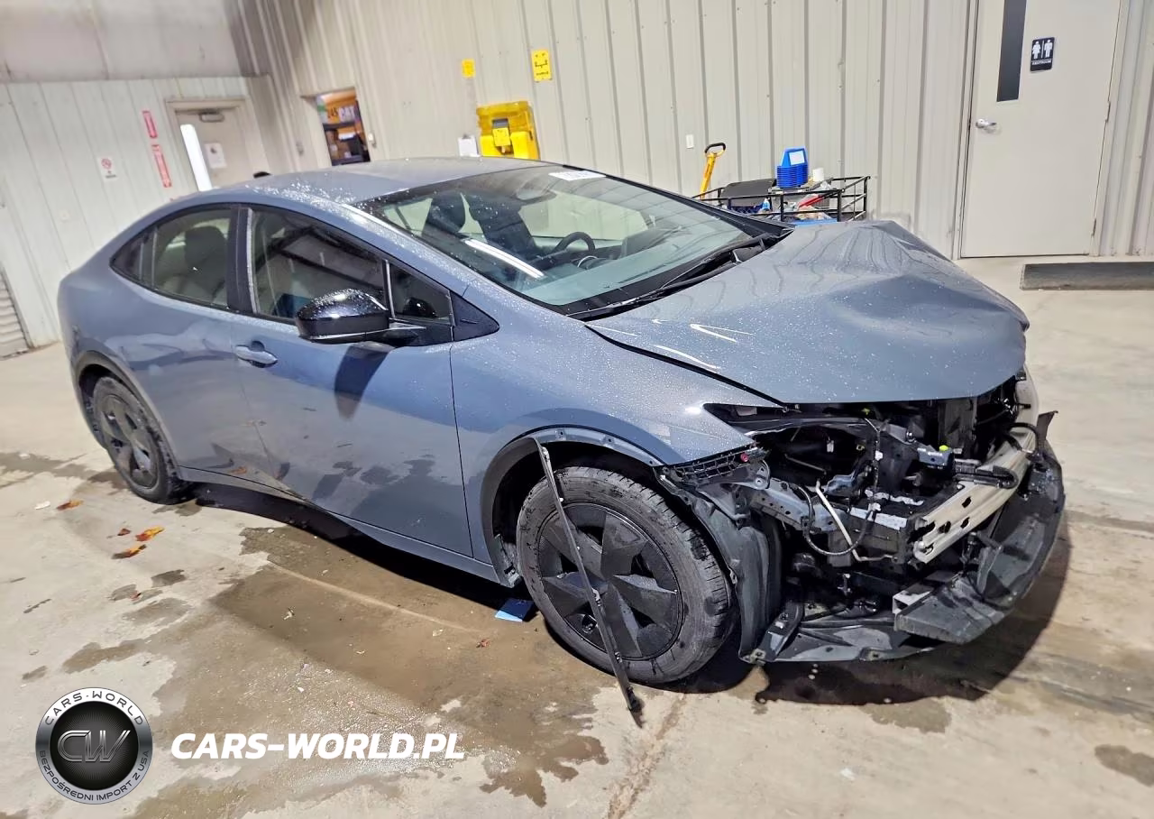 2026 Toyota Prius Le VIN:JTDACAAU0T3074847 - 4