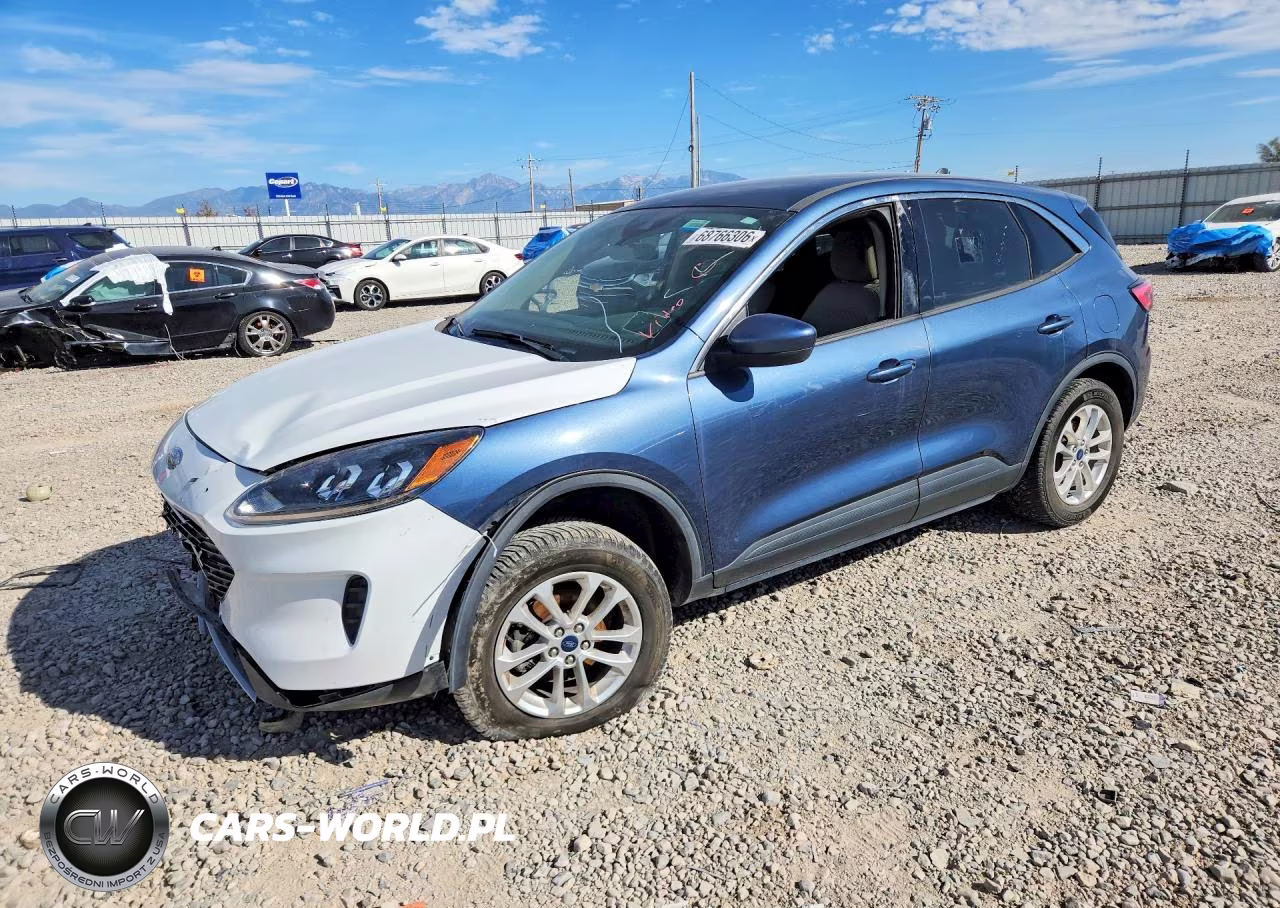 2020 Ford Escape Se