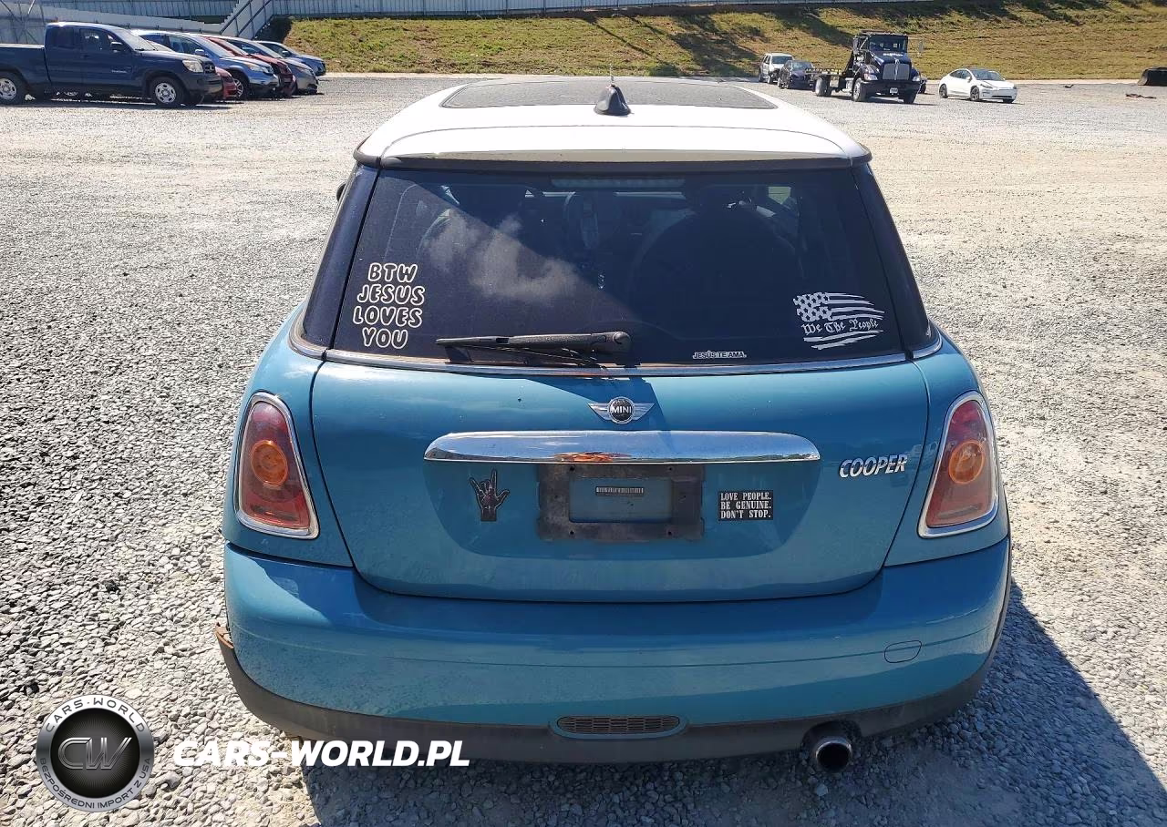 2009 Mini Cooper VIN:WMWMF33559TU74835 - 6