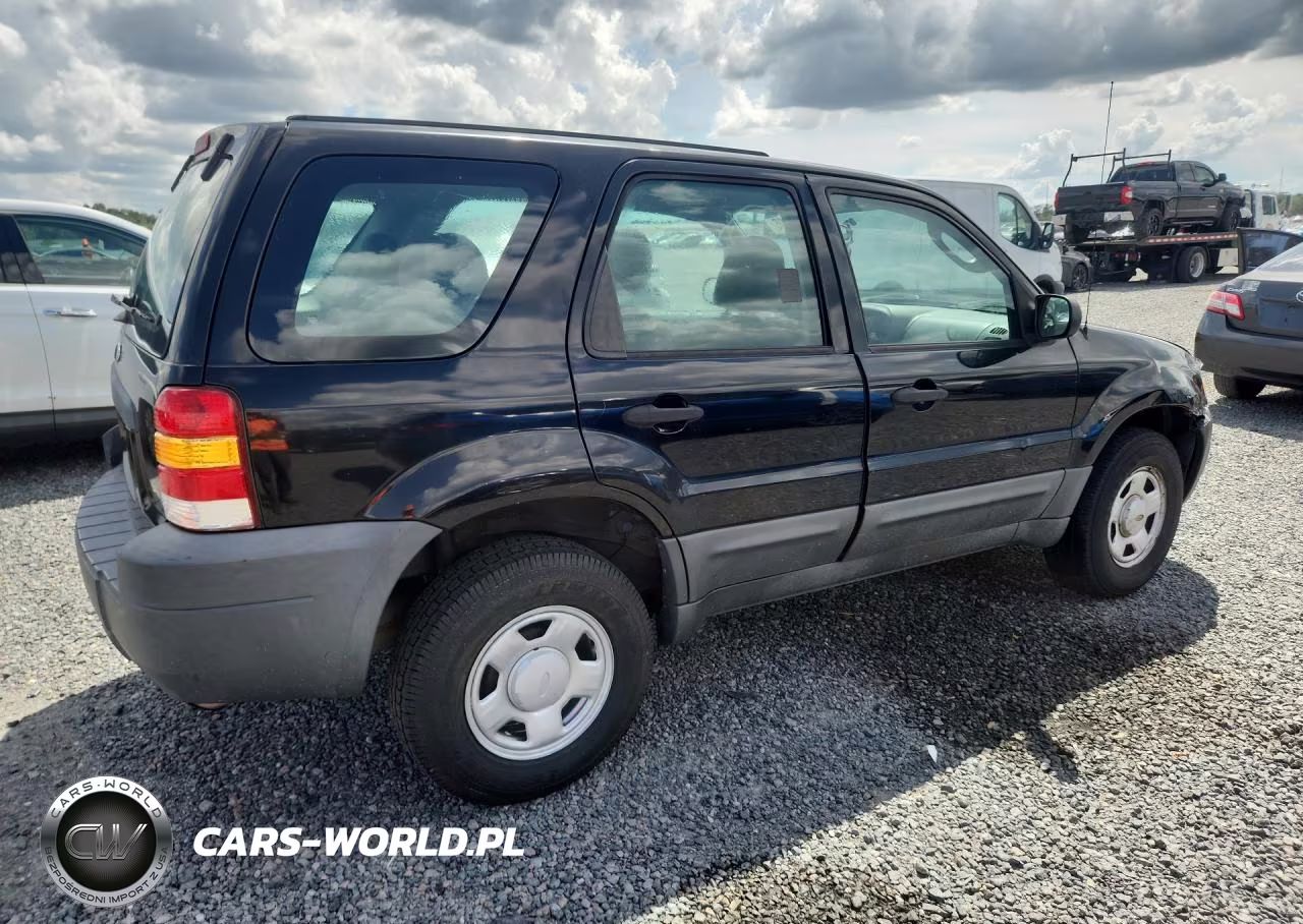 2005 Ford Escape Xls VIN:1FMYU02Z15KB16818 - 3