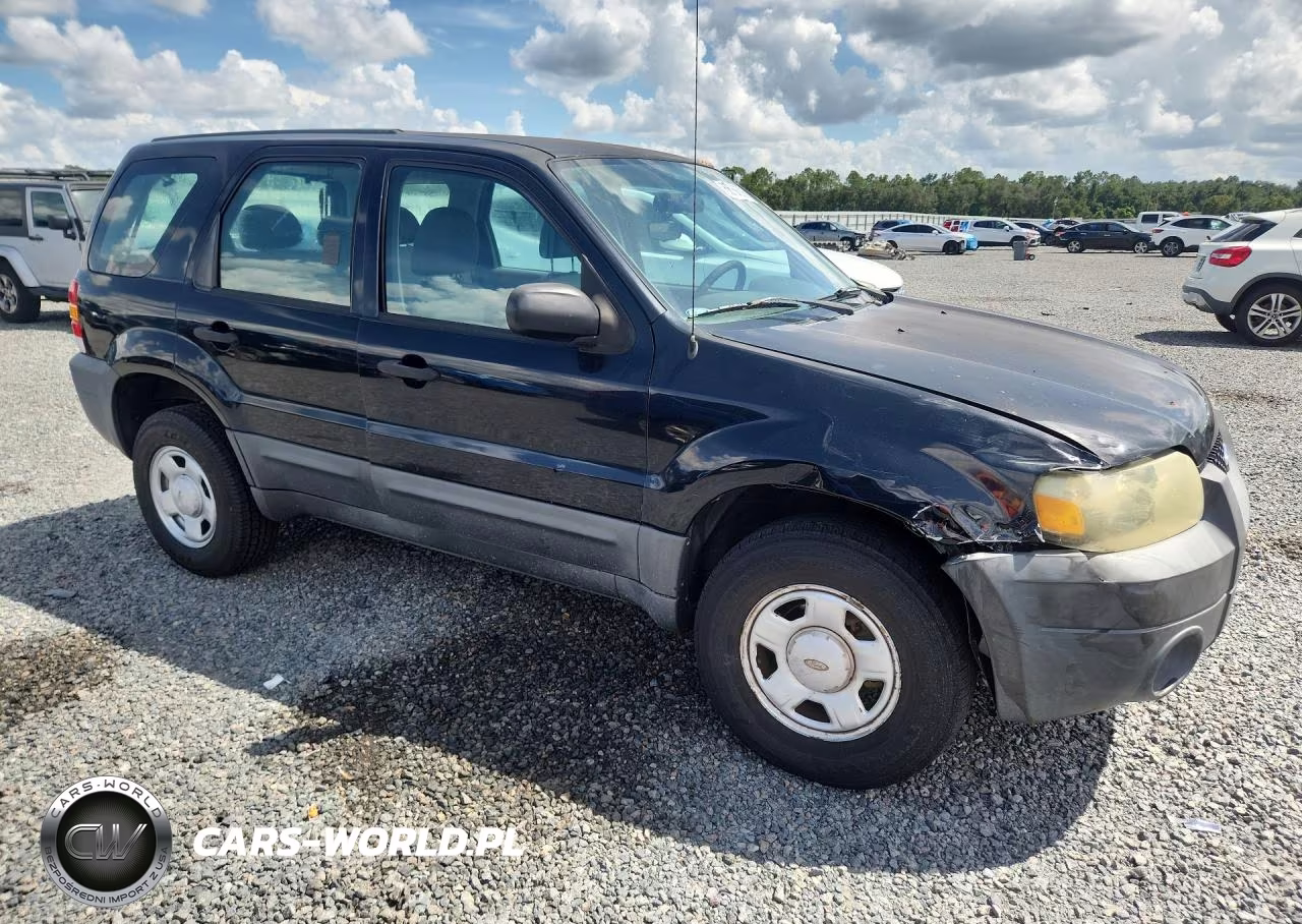 2005 Ford Escape Xls VIN:1FMYU02Z15KB16818 - 4
