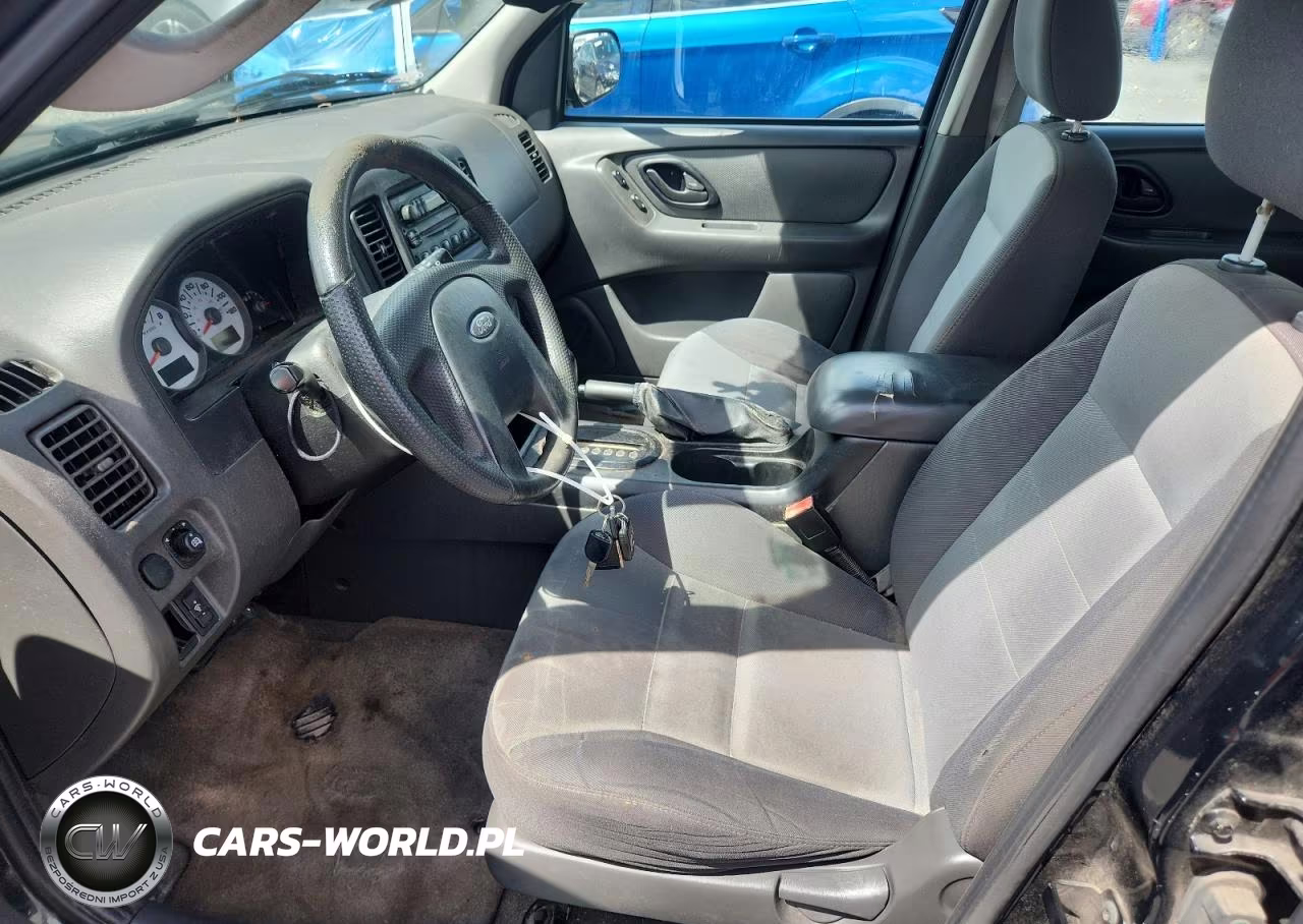 2005 Ford Escape Xls VIN:1FMYU02Z15KB16818 - 7