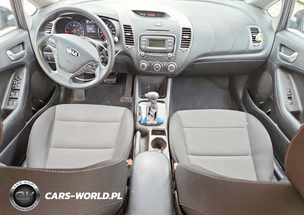 2018 Kia Forte Lx VIN:3KPFK4A76JE184196 - 8