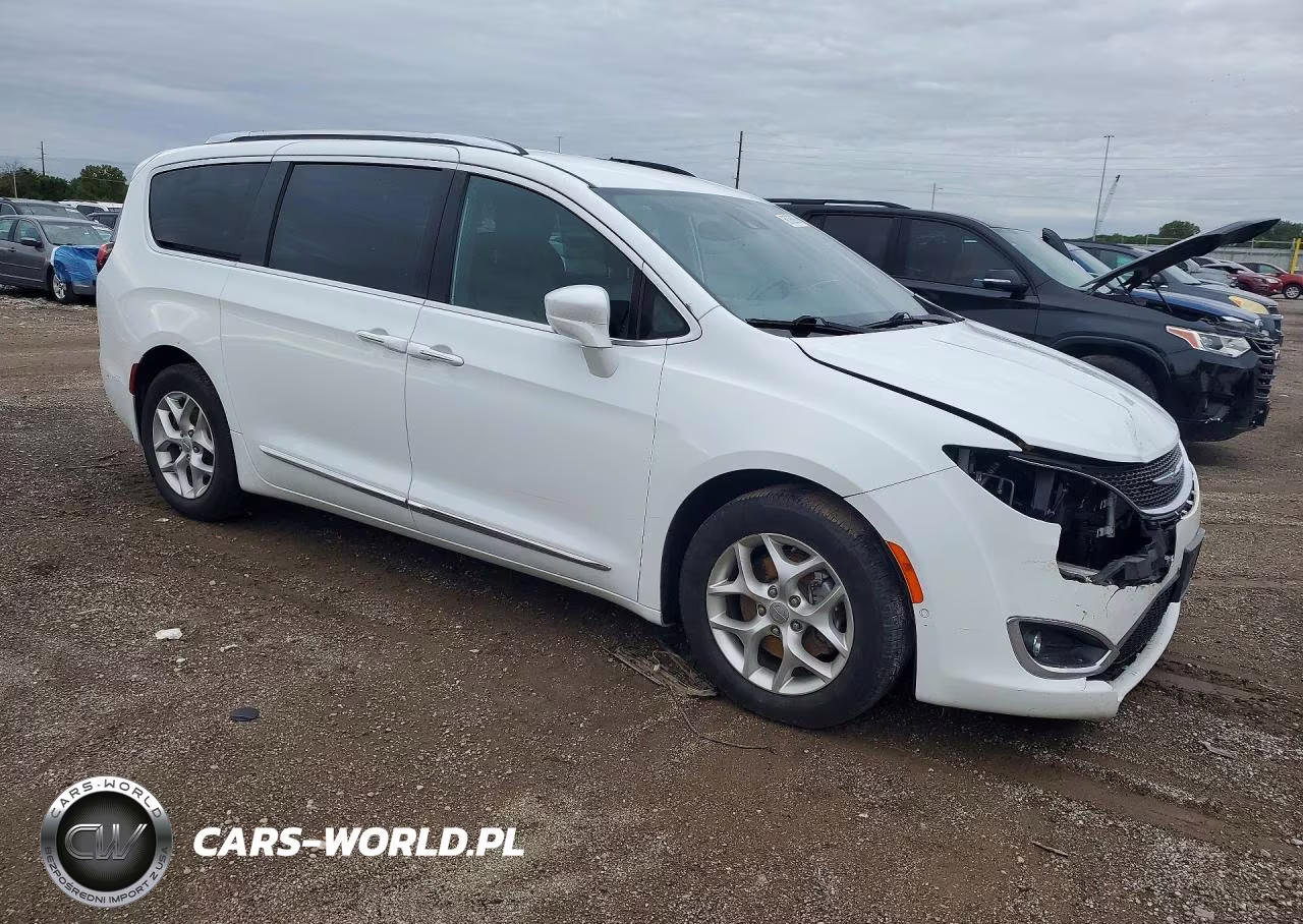 2020 Chrysler Pacifica Touring L VIN:2C4RC1BG1LR101993 - 4