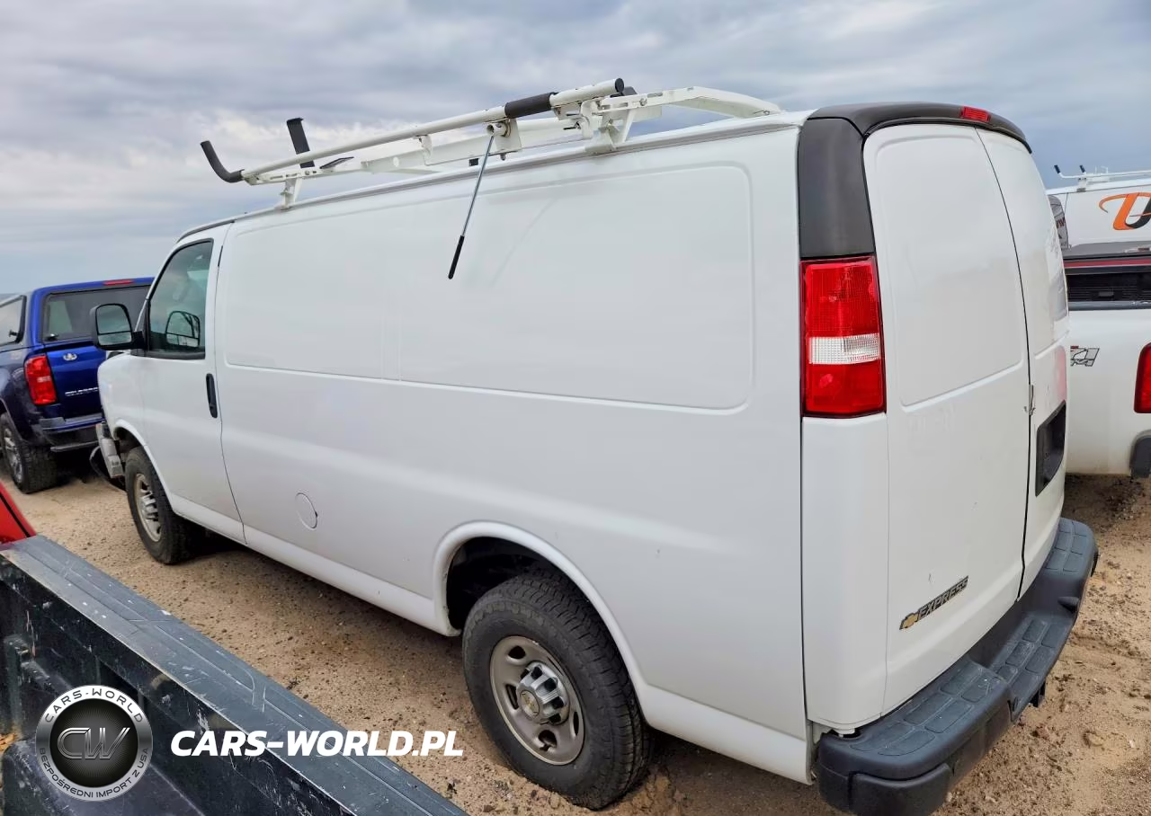 2022 Chevrolet Express G2500 VIN:1GCWGAFP0N1139708 - 2