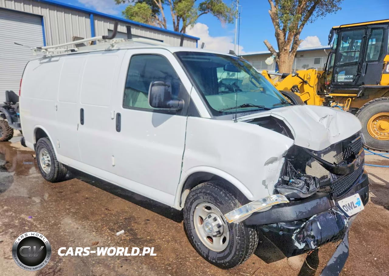 2022 Chevrolet Express G2500 VIN:1GCWGAFP0N1139708 - 4