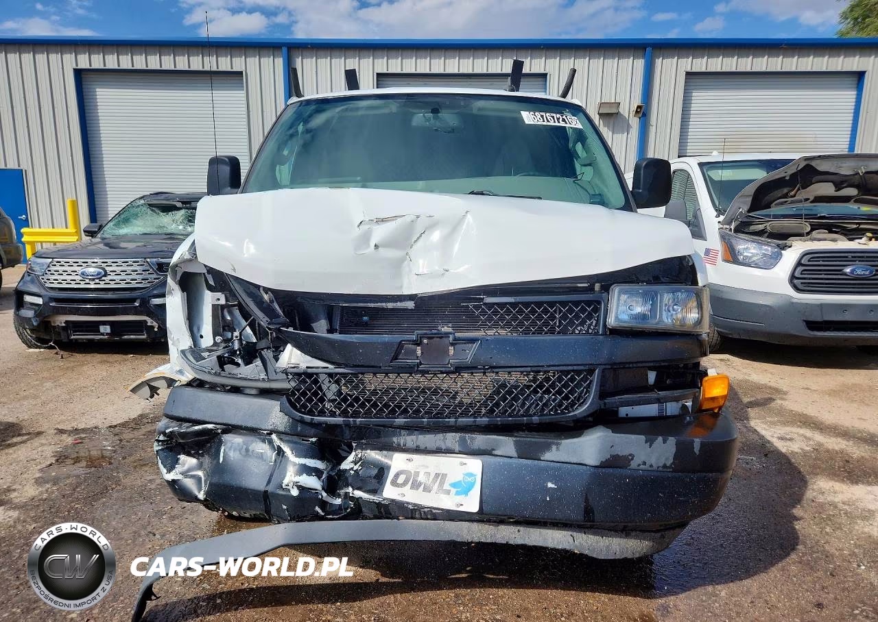 2022 Chevrolet Express G2500 VIN:1GCWGAFP0N1139708 - 5