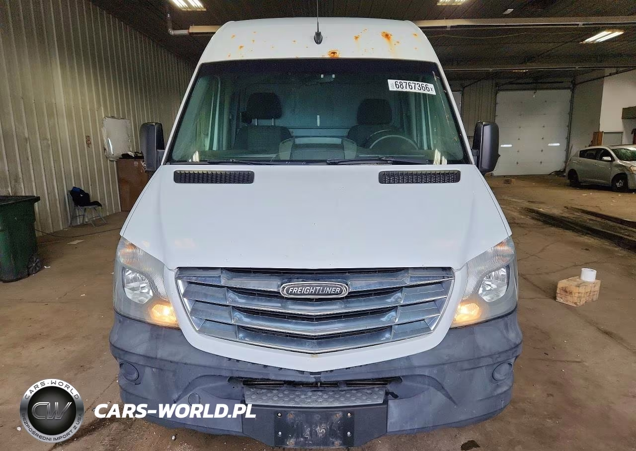 2016 Freightliner Sprinter 2500 VIN:WDYPE7DD6GP286805 - 5