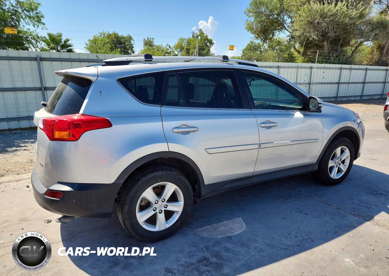 2013 Toyota Rav4 Xle VIN:2T3WFREV8DW047537 - 3