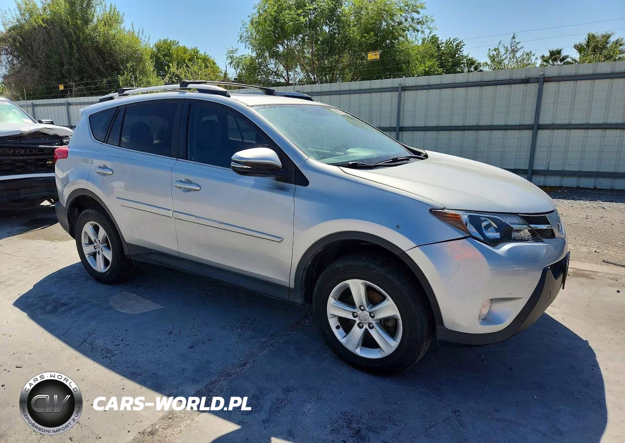 2013 Toyota Rav4 Xle VIN:2T3WFREV8DW047537 - 4