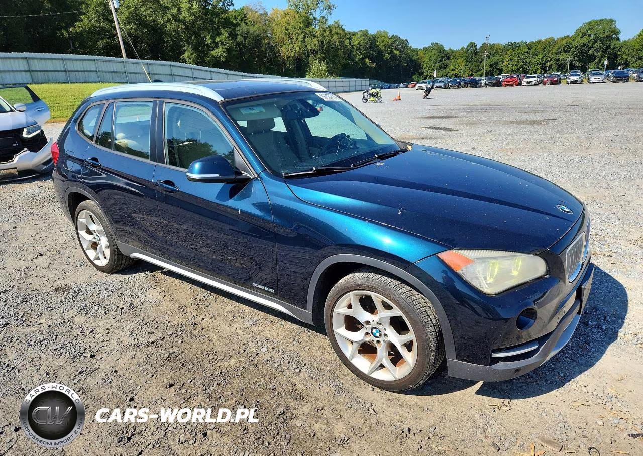 2014 BMW X1 xDrive28I VIN:WBAVL1C59EVY18182 - 4
