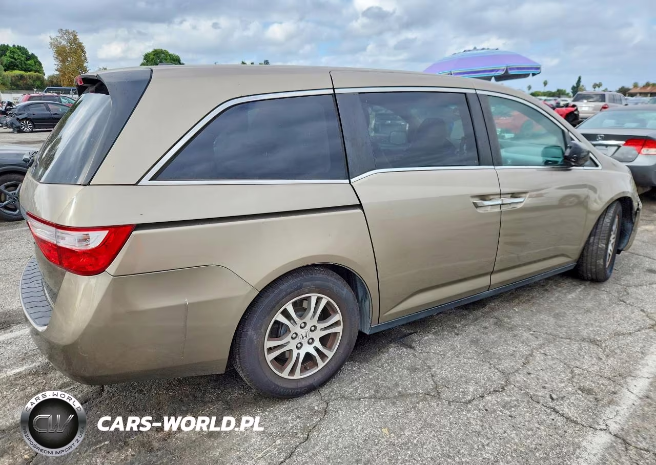 2012 Honda Odyssey Exl VIN:5FNRL5H63CB007437 - 3