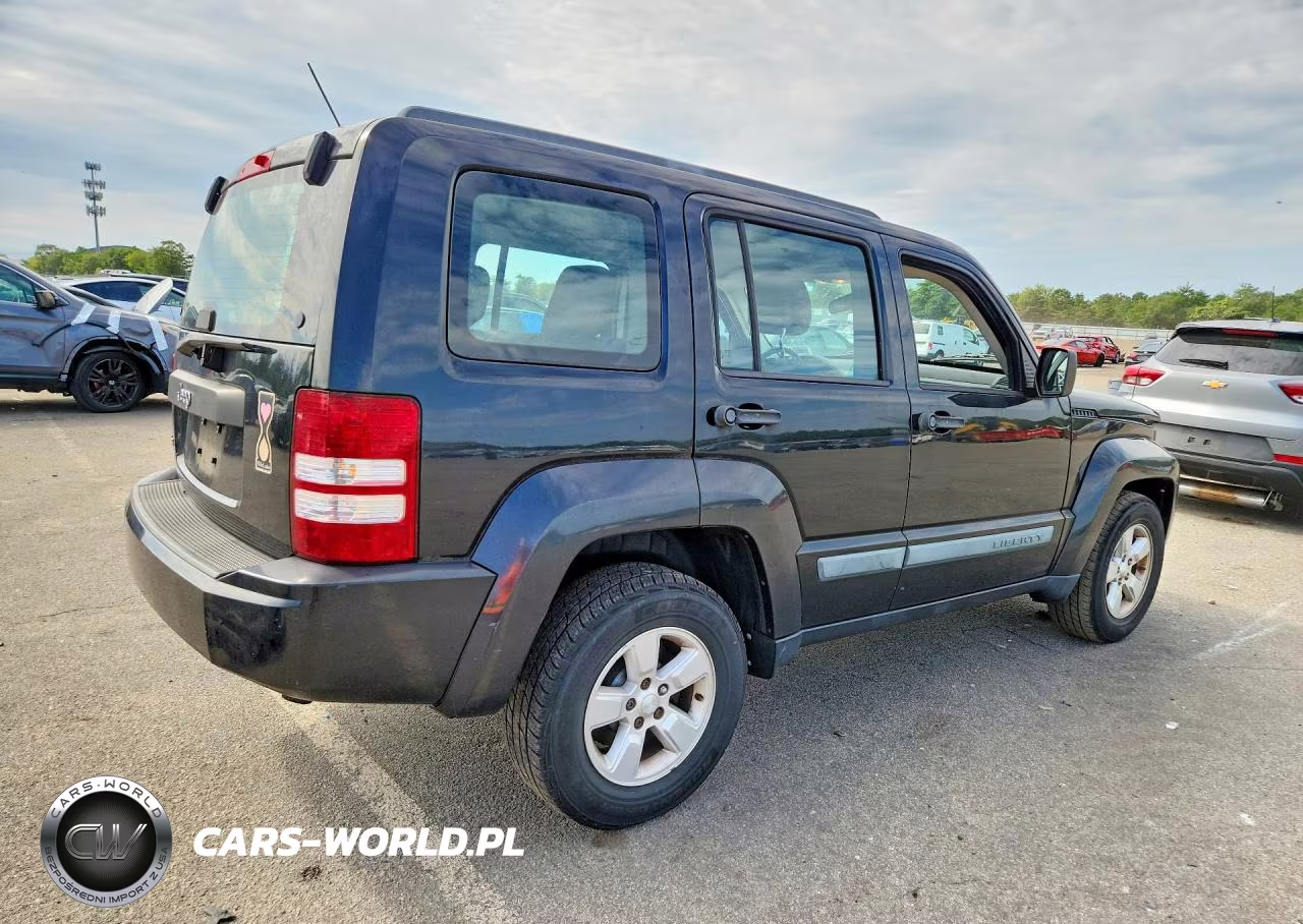 2010 Jeep Liberty Sport VIN:1J4PN2GKXAW116124 - 3