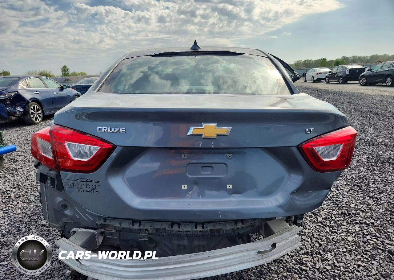 2019 Chevrolet Cruze Lt VIN:1G1BE5SM1K7109061 - 6