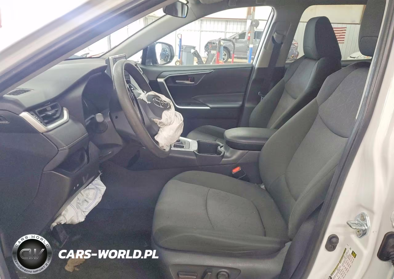 2025 Toyota Rav4 Xle VIN:2T3P1RFV6SW508572 - 7