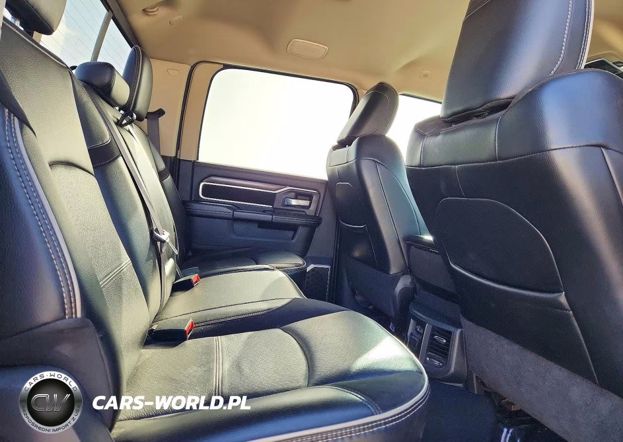 2022 Ram 2500 Laramie VIN:3C6UR5FLXNG372669 - 10