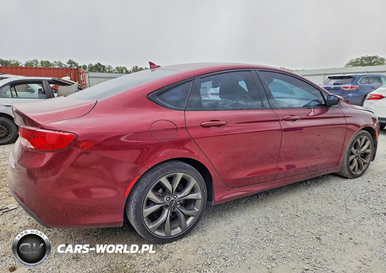 2015 Chrysler 200 S VIN:1C3CCCDG9FN673902 - 3