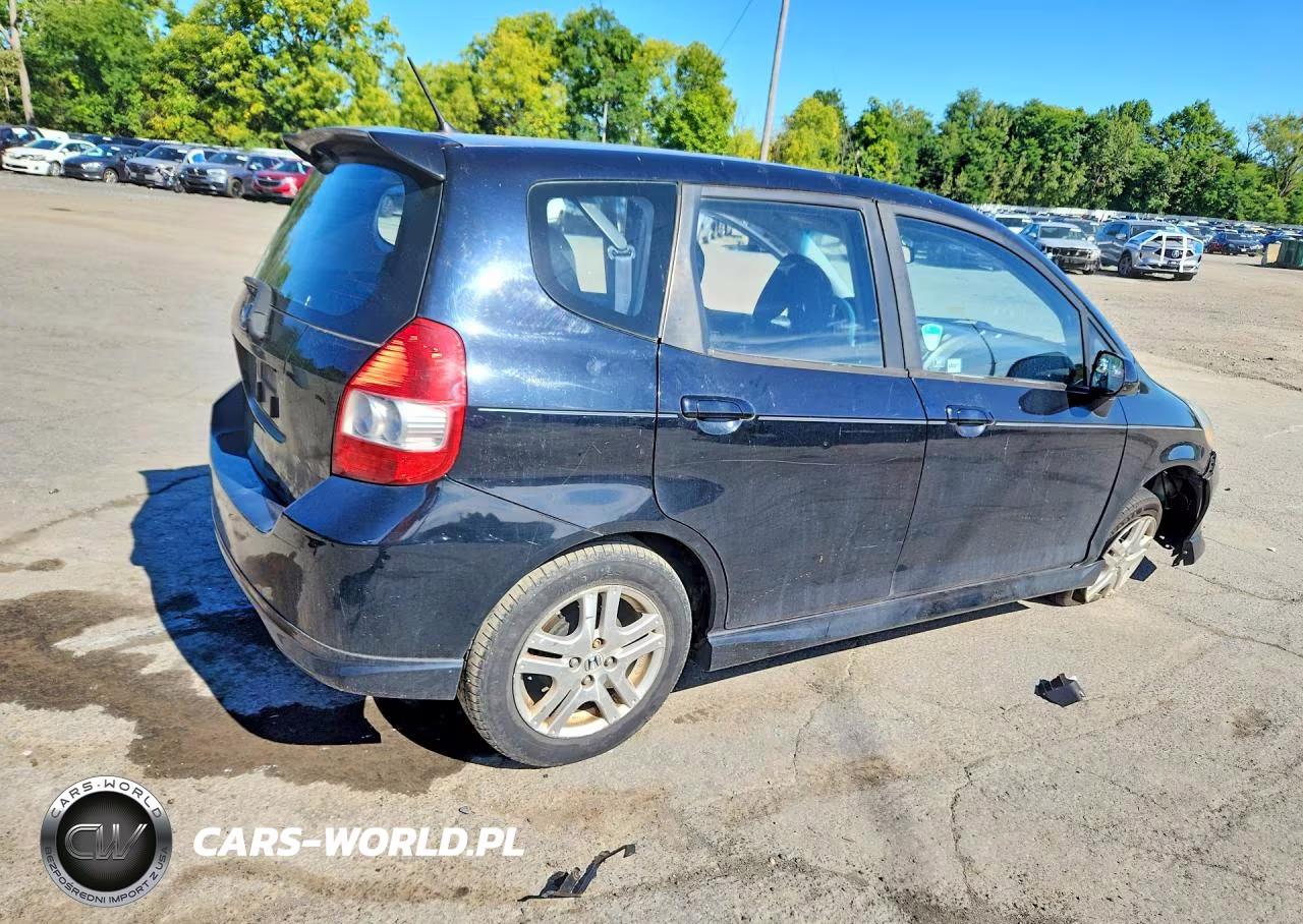 2008 Honda Fit Sport VIN:JHMGD38648S042523 - 3